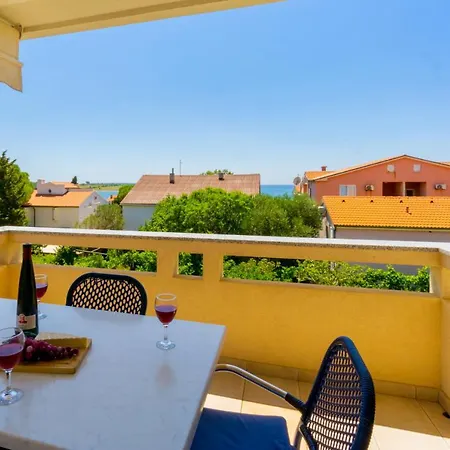 Karchna Erica Central Location In Countyside With Large Barbecue Area Novalja Exterior photo