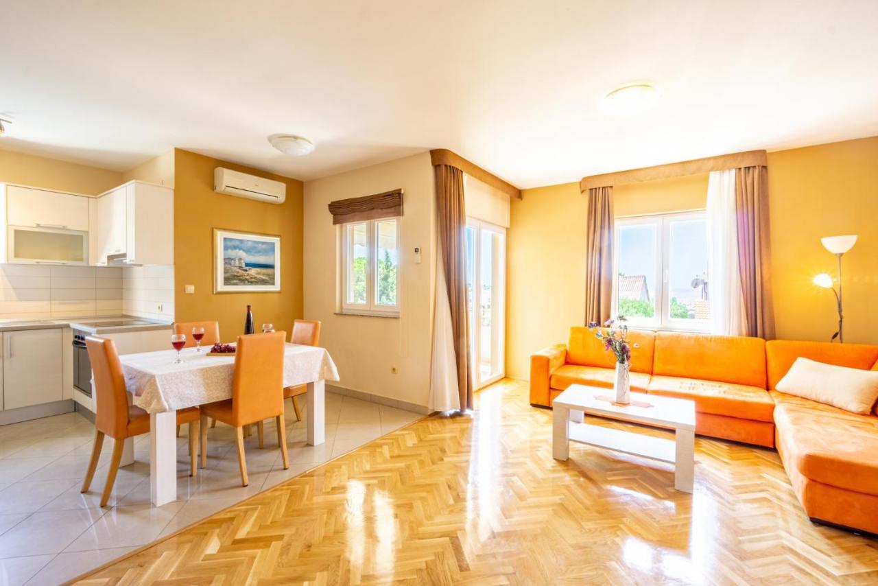 Apartment Karchna Erica Location In Countyside With Large Barbecue Area Novalja
